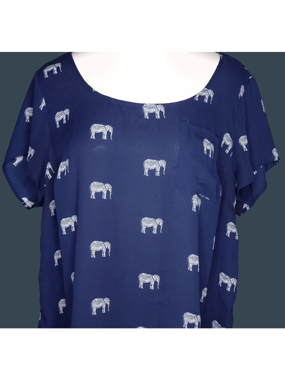 Torrid Womens Short Sleeve Blouse 2X (2) Semi Sheer Elephant Print Button-Back
